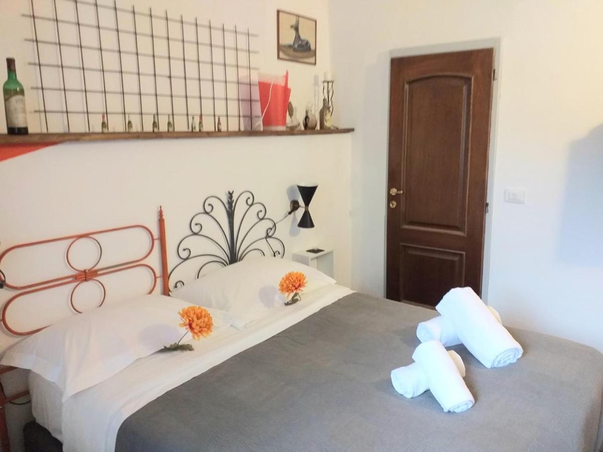 Suite Via Faenza Florenz Exterior foto