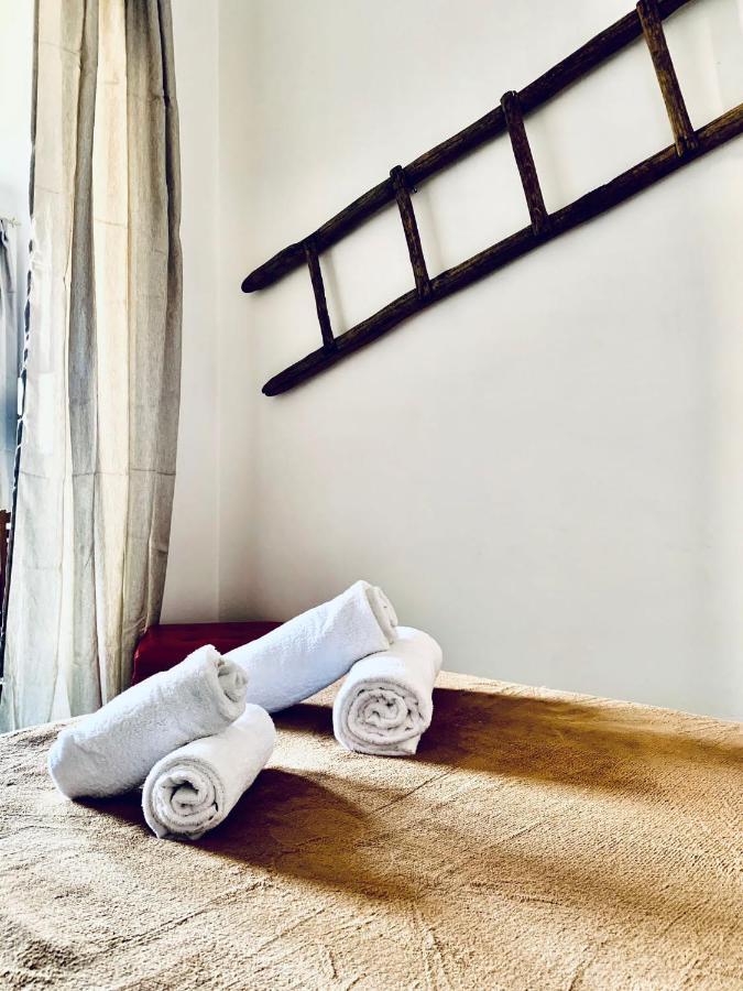 Suite Via Faenza Florenz Exterior foto