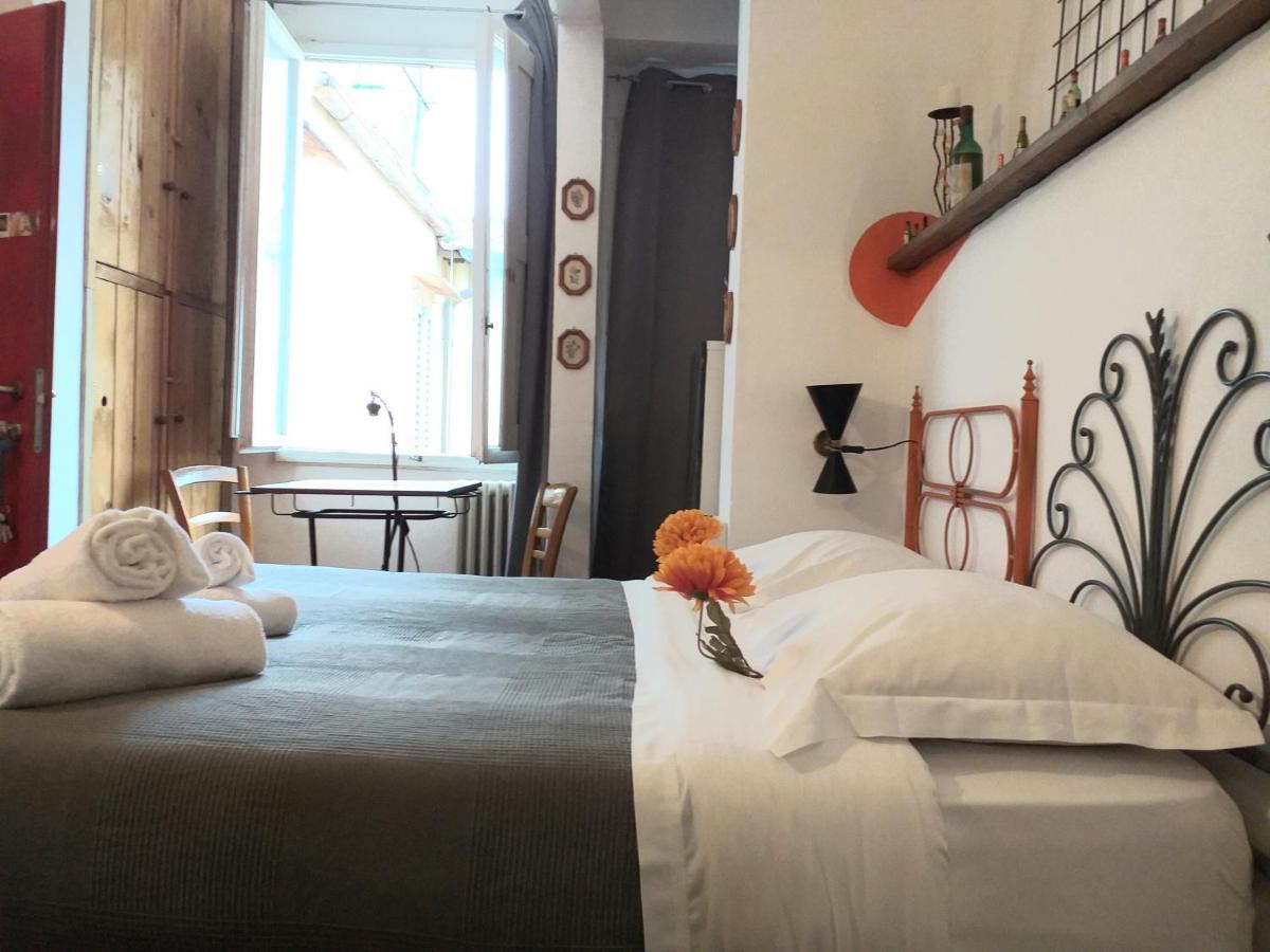 Suite Via Faenza Florenz Exterior foto