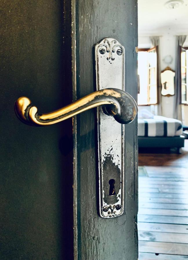 Suite Via Faenza Florenz Exterior foto