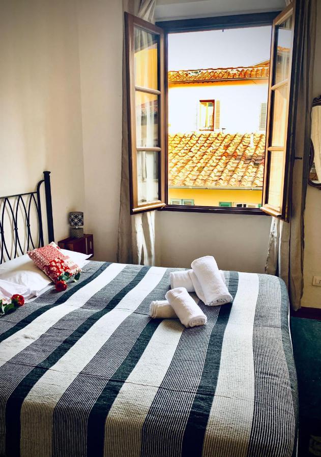 Suite Via Faenza Florenz Exterior foto